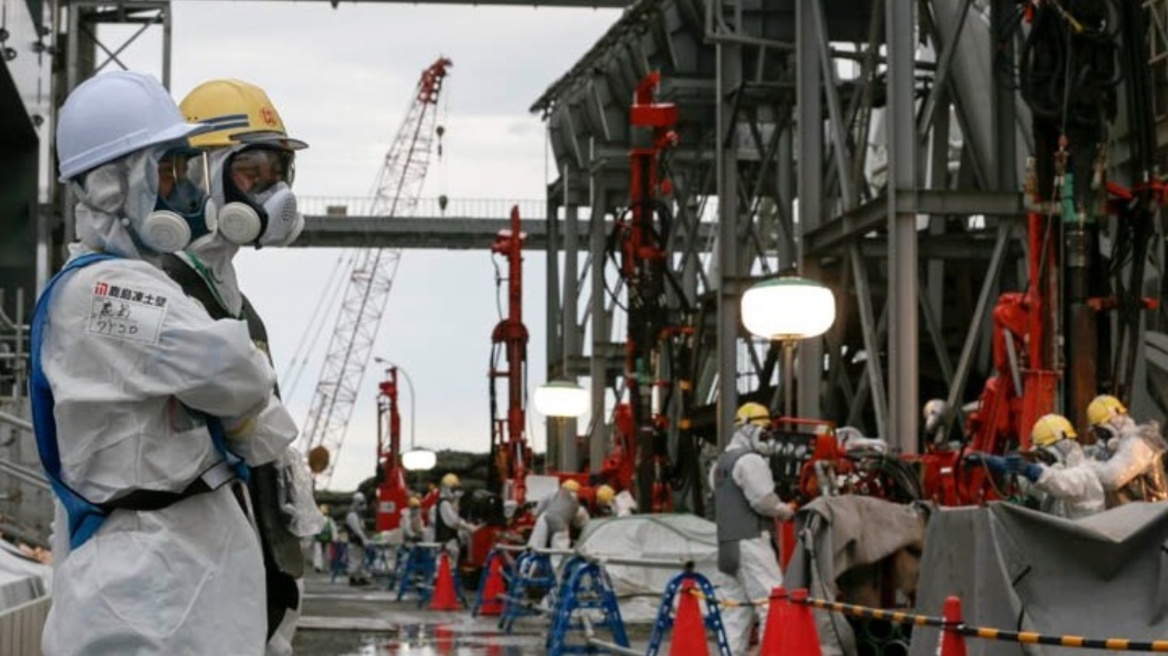Φουκουσίμα: Ο γενικός διευθυντής του ΔΟΑΕ στην Ιαπωνία προτού αρχίσει η ρίψη μολυσμένων από ραδιενέργεια υδάτων στον ωκεανό – Βίντεο