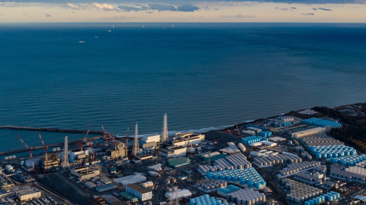 ΔΟΑΕ: Εγκρίθηκε η απόρριψη στον ωκεανό επεξεργασμένων ραδιενεργών υδάτων από τον κατεστραμμένο πυρηνικό σταθμό της Φουκουσίμα