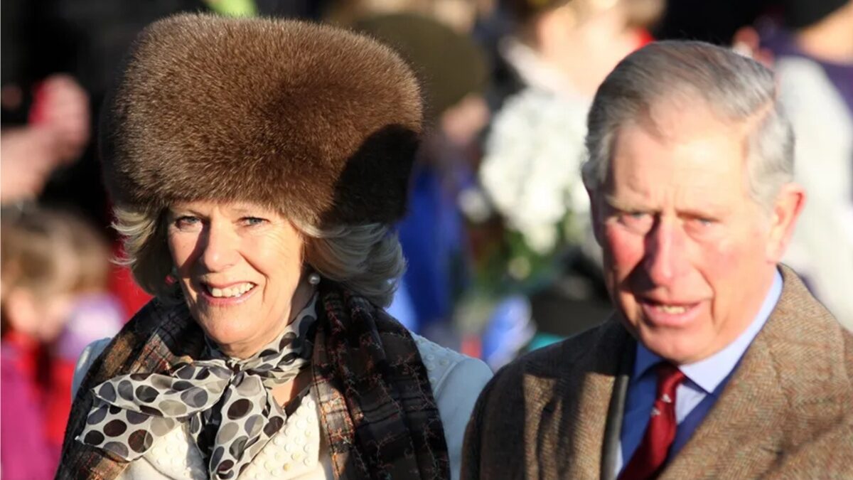Η βασίλισσα Καμίλα του Ηνωμένου Βασιλείου δεσμεύθηκε ότι δεν θα αγοράσει ξανά γούνα