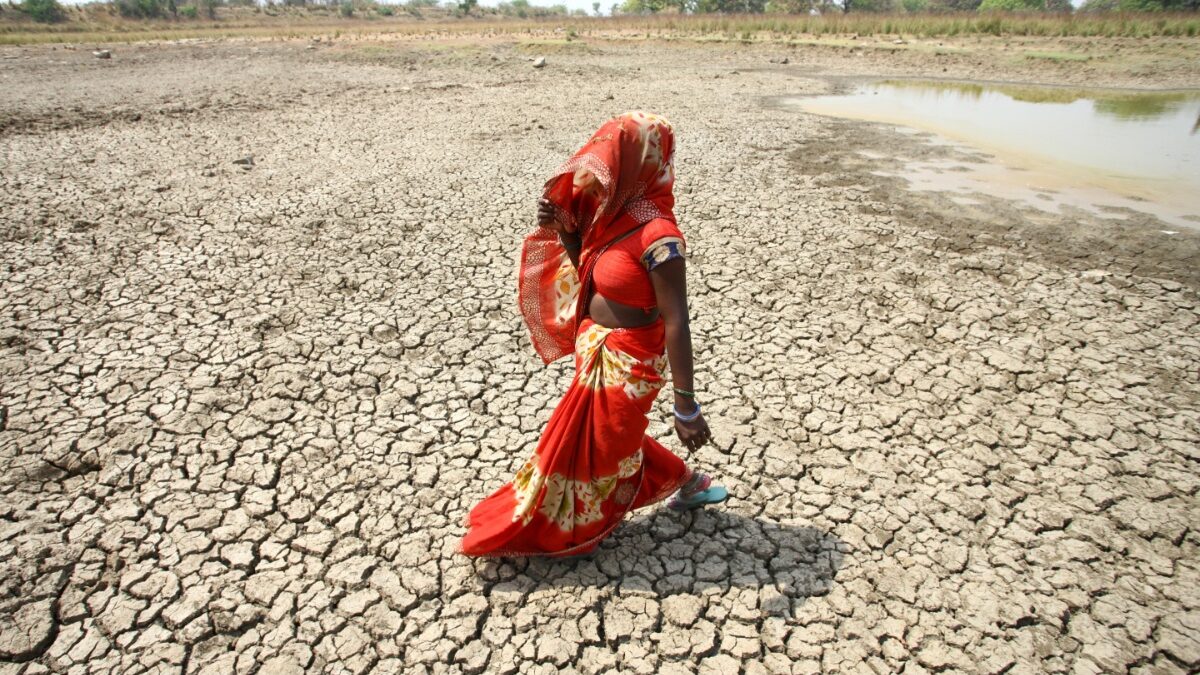 Ακραία φαινόμενα στην Ασία: Έως τους 50 βαθμούς Κελσίου αναμένεται να φτάσει η θερμοκρασία στο Πακιστάν – Από καύσωνα πλήττεται μέρος της Ινδίας, κυκλώνας απειλεί το Μπανγκλαντές