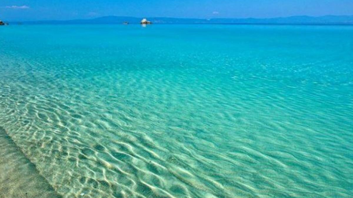 EE: Άριστης ποιότητας το 95,8% των υδάτων κολύμβησης στην Ελλάδα