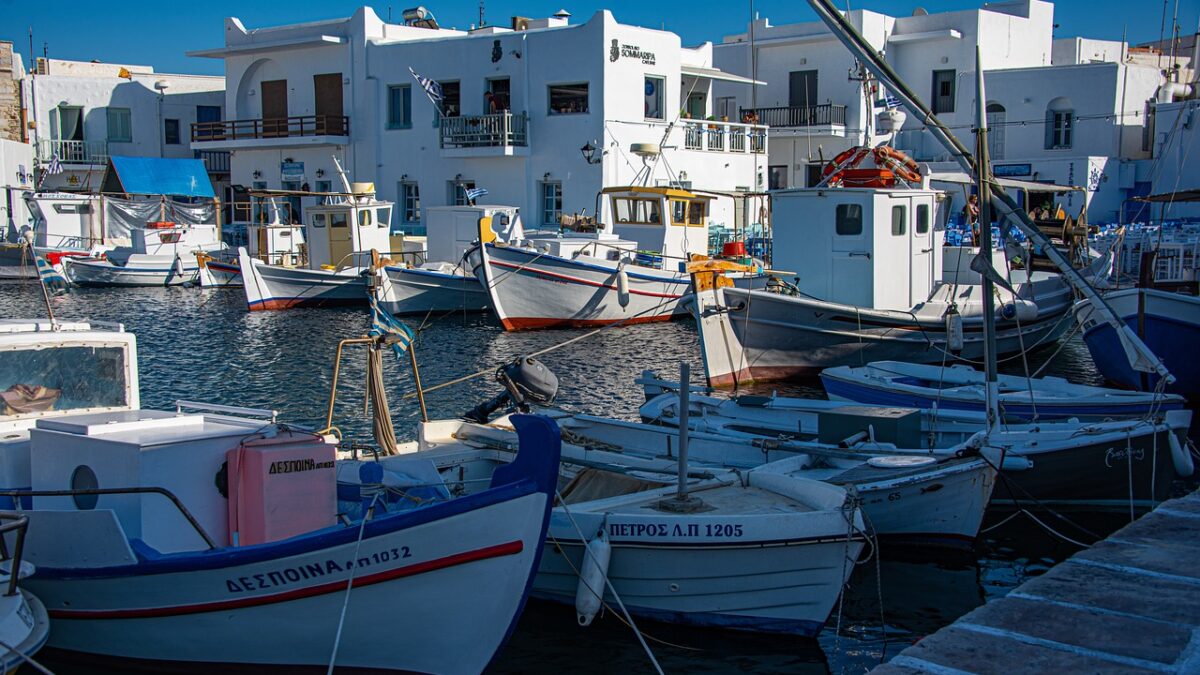 Πάρος, η νέα …Μύκονος!