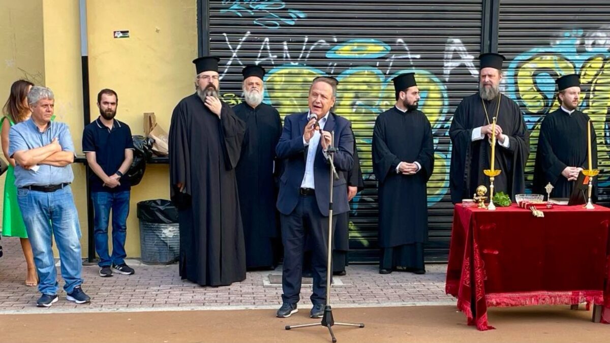 Αγγελούδης στον αγιασμό δημοτικών σχολείων της Θεσσαλονίκης – Προσπαθούμε να λύσουμε τα προβλήματα της σχολικής στέγης