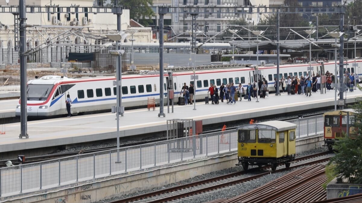 Συρμός του Προαστιακού μπήκε σε γραμμή στη σήραγγα του Μετρό – Έρευνα διέταξε η Εισαγγελία Πρωτοδικών