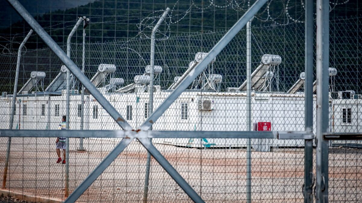 Τέσσερις συλλήψεις για σωματική και σεξουαλική κακοποίηση ανηλίκου στη δομή της Μαλακάσας