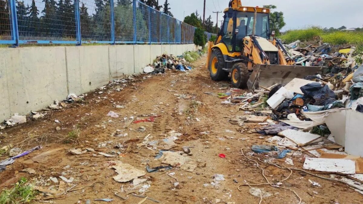 Συνελήφθησαν ξανά για περιβαλλοντική ρύπανση στη Θεσσαλονίκη – Διέλυαν βαριά οχήματα αφαιρώντας ανταλλακτικά ως σκραπ