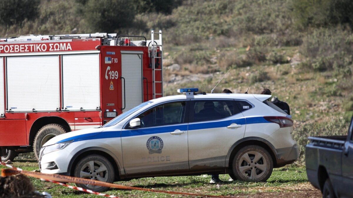 Βρέθηκε σορός άνδρα σε λόφο στον Τύρναβο – Τα ρούχα ταιριάζουν με αυτά του εξαφανισμένου 39χρονου γιου της εισαγγελέως Εφετών Λάρισας