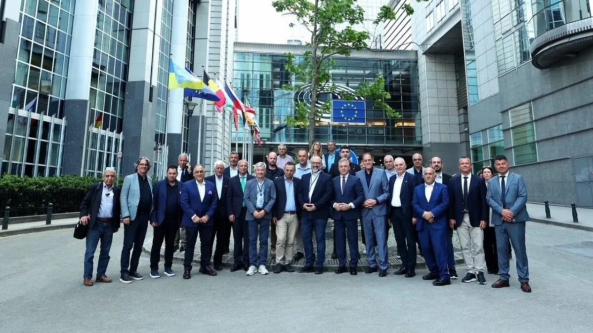 Η Ελλάδα της περιφέρειας στην καρδιά της Ευρώπης – Δήμαρχοι από μικρά νησιά και μικρούς ορεινούς δήμους στις Βρυξέλλες
