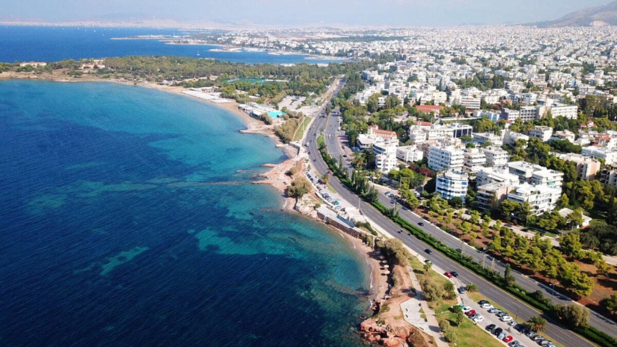 Το τουριστικό προφίλ της Αθηναϊκής Ριβιέρας μεταμορφώνεται – Αναπλάσεις και επενδύσεις υψηλού επιπέδου δίνουν νέα πνοή στο παραλιακό μέτωπο