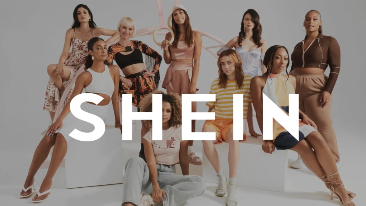 Shein, η εμβληματική εταιρεία της “γρήγορης μόδας” στο επίκεντρο πολλών πρωτοβουλιών για τον περιορισμό της στην Ευρώπη και τις ΗΠΑ