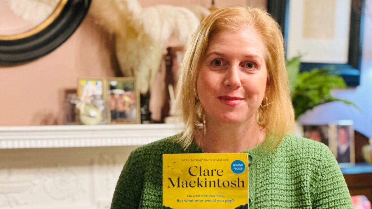  Η Βρετανίδα Clare Mackintosh στην Αθήνα για μια μοναδική εμφάνιση