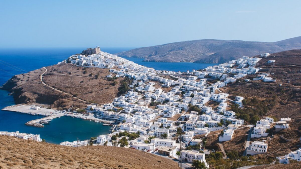 Η Αστυπάλαια το κορυφαίο «μυστικό» νησί για τους Γάλλους