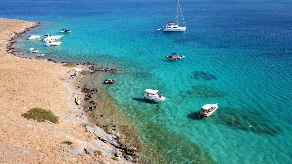 Τα ελληνικά νησιά που βρίσκονται ανάμεσα στους δέκα ανεξερεύνητους θησαυρούς της Ευρώπης