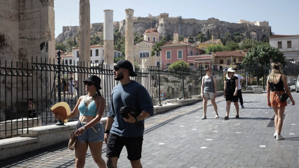 Συνθήκες καύσωνα και ακραία θερμική επιβάρυνση σε τμήματα της χώρας έως το Σάββατο