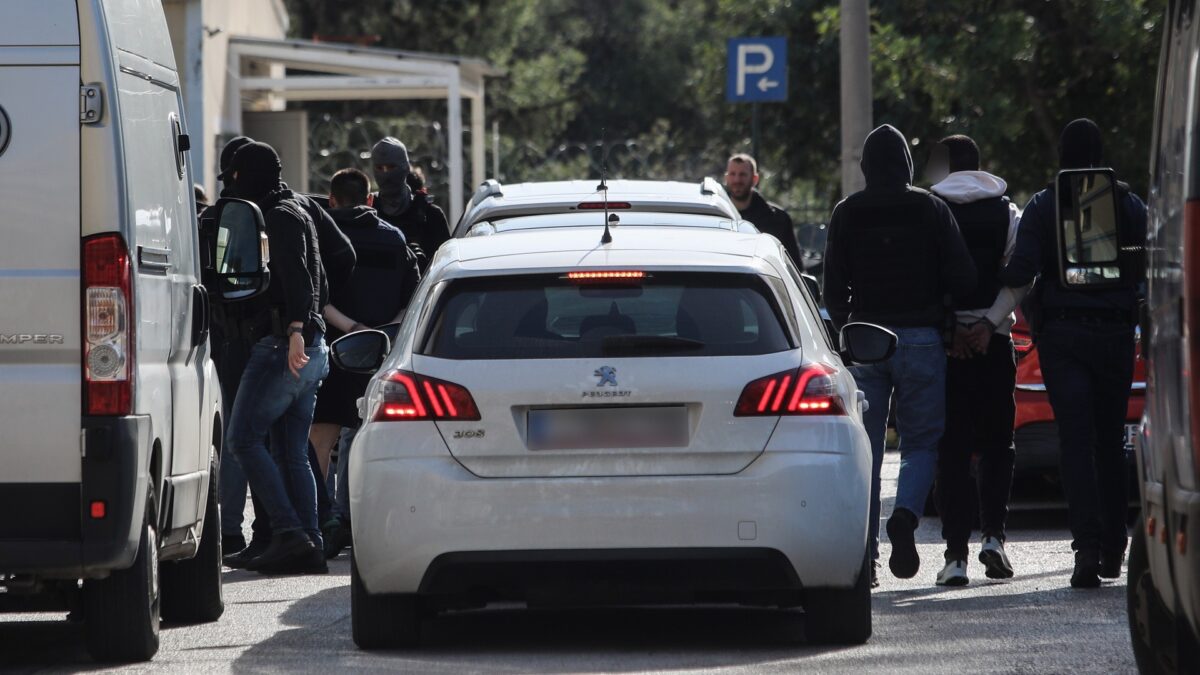 Greek Mafia: Ένοχοι οχτώ από τους εννέα κατηγορούμενους για τις δολοφονίες Σκαφτούρου, Ρουμπέτη και Μουζακίτη