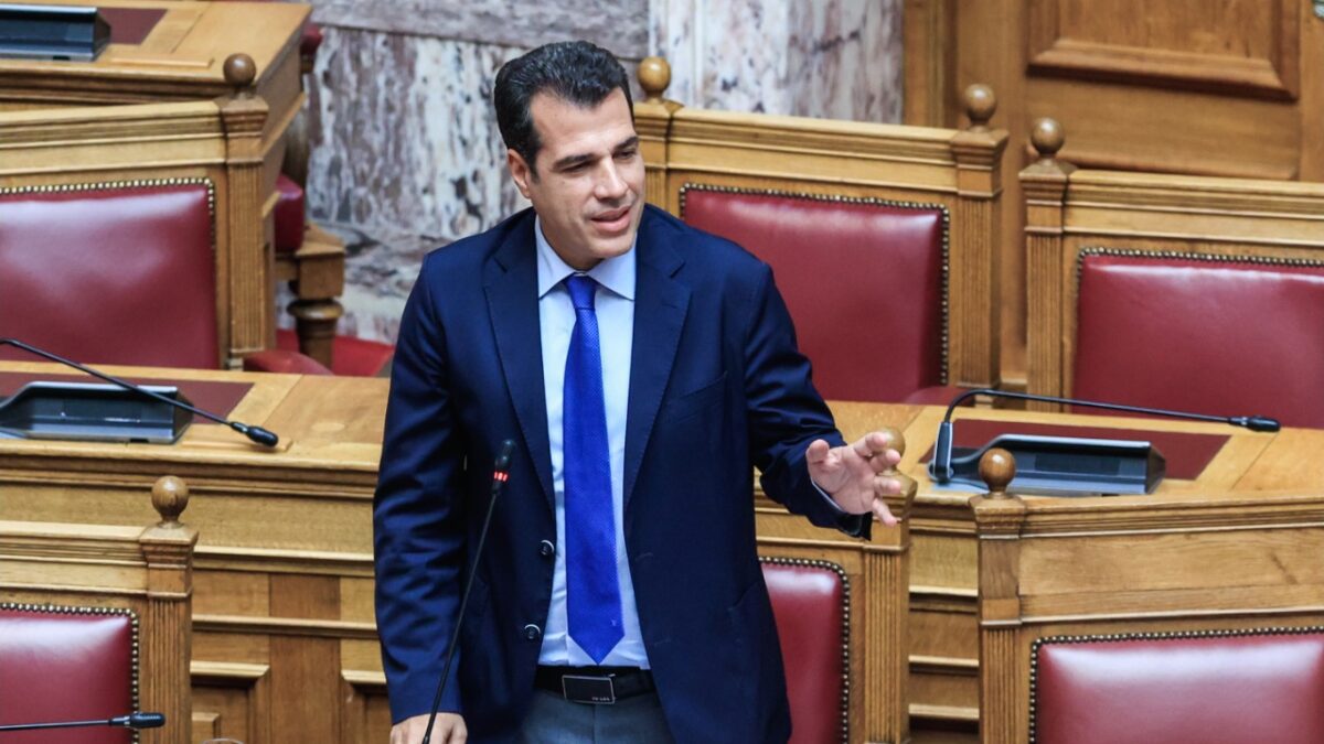 Ψηφίστηκε η τροπολογία για την τρίμηνη αναστολή υποβολής αιτήσεων ασύλου για άτομα που εισέρχονται παράνομα από τη Β. Αφρική