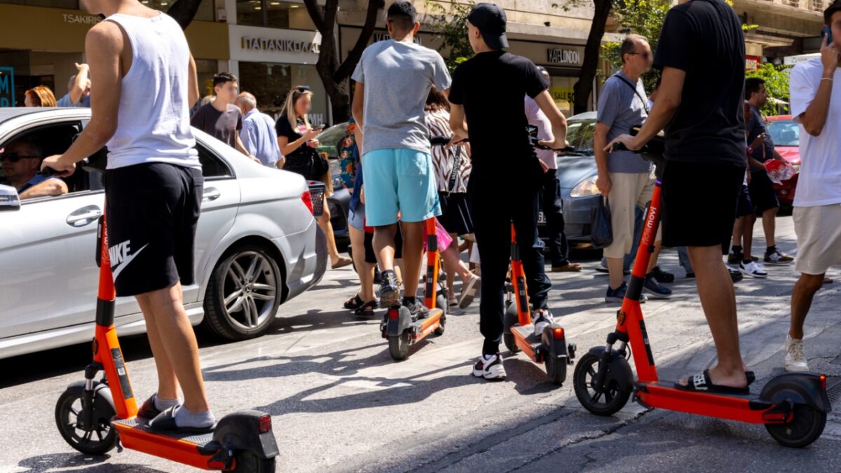 Προθεσμία από τον Δήμο Θεσσαλονίκης για να μπει τάξη με τα ηλεκτρικά πατίνια – Δέσμευση μας να βάλουμε τέλος στα φαινόμενα κατάληψης του δημόσιου χώρου δηλώνει ο Αγγελούδης