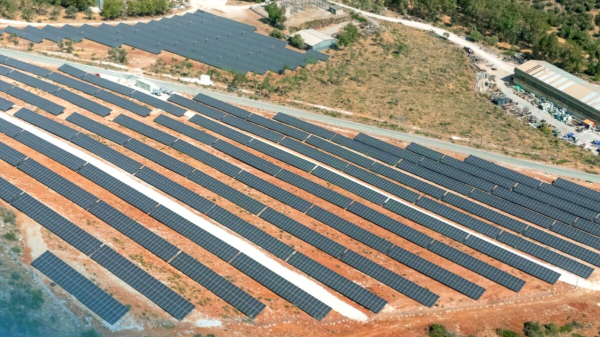 Σε πλήρη λειτουργία ο φωτοβολταϊκός σταθμός στο Μηλάκι Ευβοίας