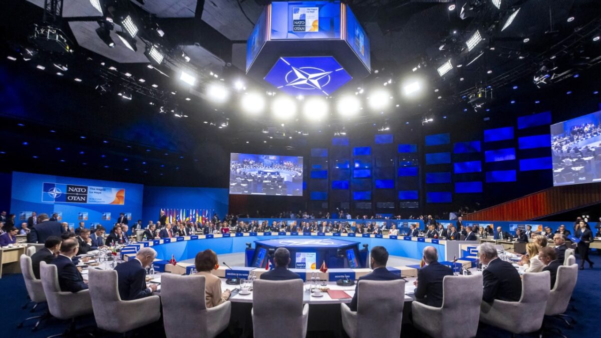 Έκτακτη συνεδρίαση του ΝΑΤΟ για τις παραβιάσεις στην Εσθονία – Προειδοποιεί τη Ρωσία με την ενεργοποίηση του άρθρου 5