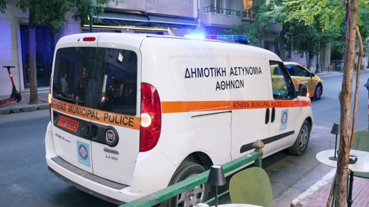 Νέες σφραγίσεις καταστημάτων για υπέρβαση κοινόχρηστου χώρου στον Δήμο Αθηναίων