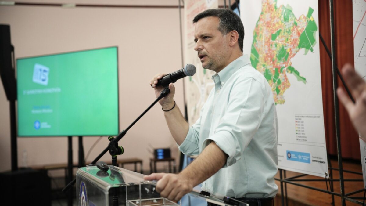 Ο δήμαρχος Αθηναίων παρουσίασε το έργο της Διπλής Ανάπλασης: «Φέρνουμε πράσινο, πολιτισμό και υποδομές σε κάθε γειτονιά»