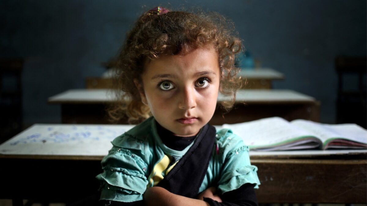 UNICEF: Έξι εκατομμύρια παιδιά επιπλέον κινδυνεύουν να στερηθούν το σχολείο ως τα τέλη του 2026