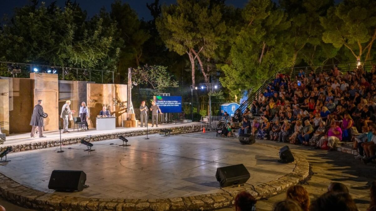 Με περισσότερους από 20.000 θεατές ολοκληρώθηκε το Φεστιβάλ Κολωνού 2025 του Δήμου Αθηναίων