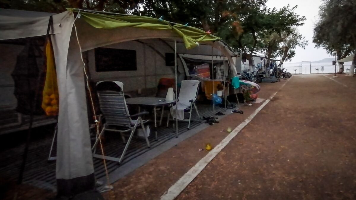 Διπλό φονικό σε κάμπινγκ της Φοινικούντας: Νεκροί ο 70χρονος ιδιοκτήτης και ο 60χρονος επιστάτης της επιχείρησης – Ο δράστης αναζητείται