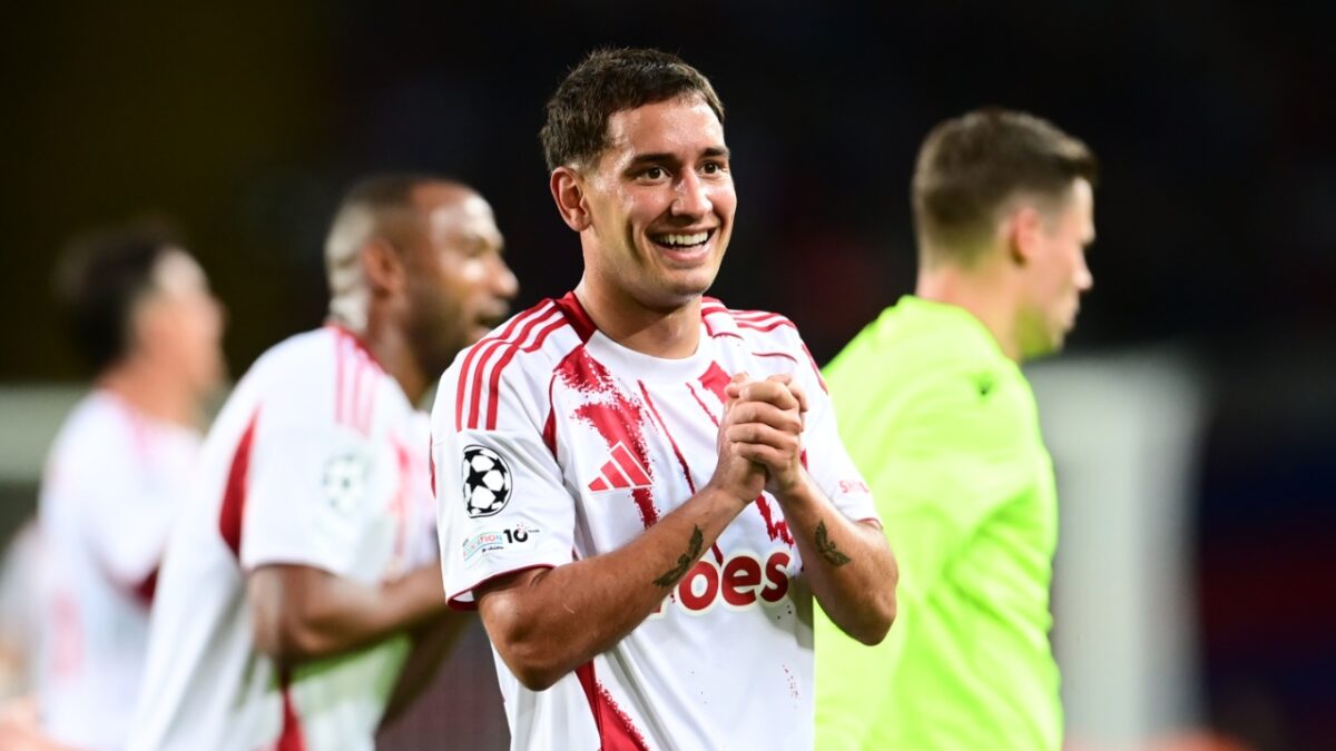 Η άδικη αποβολή του Εσε στον αγώνα του Ολυμπιακού με τη Μπαρτσελόνα αλλάζει τον κανονισμό για τη δεύτερη κίτρινη κάρτα