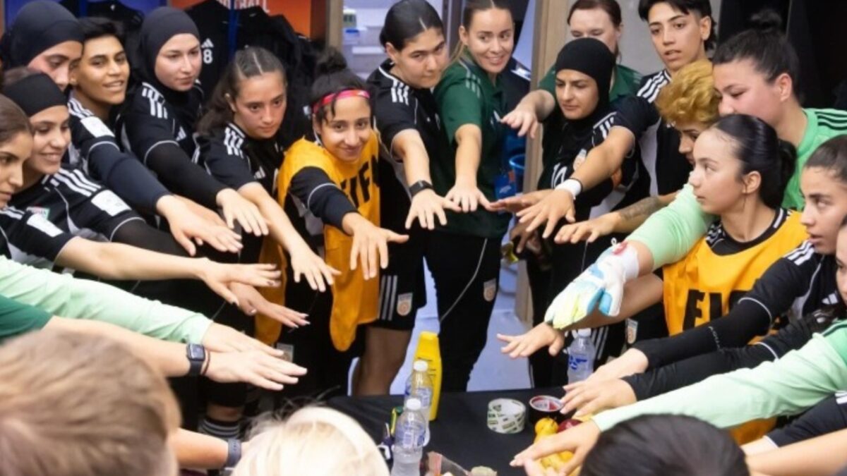 Πηγή αντίστασης κι ελπίδας το ποδόσφαιρο για τις Αφγανές παίκτριες