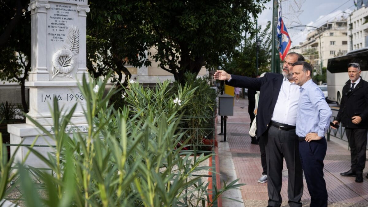 Δήμος Αθηναίων: Ολοκληρώθηκε η αναβάθμιση της πλατείας Παύλου Μελά